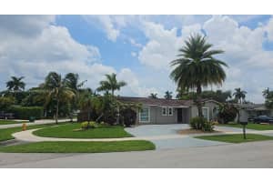 8910 SW 182nd Terrace, Palmetto Bay, FL 33157, Sold 02/26/25