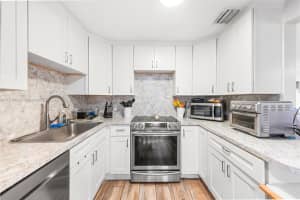5737 Greene St, Hollywood, FL 33021, Sold 03/24/25