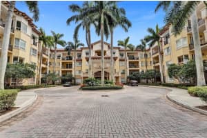 16100 Emerald Estates Dr, Weston, FL 33331, Sold 01/31/25