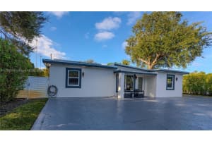 104 Clifton Rd, West Park, FL 33023, - MLS#A11708370