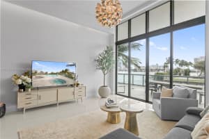 3250 NE 188th St APT 107, Aventura, FL 33180, - MLS#A11708391