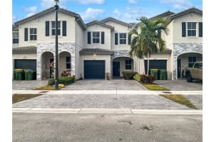 2677 SE 13th St, Homestead, FL 33035, Sold 07/23/25