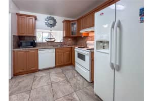 1100 Colony Point Cir, Pembroke Pines, FL 33026, Sold 04/01/25