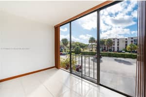 9440 W Flagler St, Miami, FL 33174, Sold 03/31/25