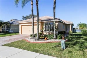 12037 SW 7th St, Pembroke Pines, FL 33025, Sold 01/31/25