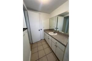 17255 SW 95th Ave, Palmetto Bay, FL 33157, Sold 03/05/25