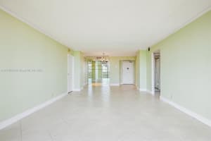 20335 E Country Club Dr, Aventura, FL 33180, Sold 04/14/25