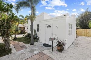 31 SW 6th St, Dania Beach, FL 33004, Sold 02/20/25
