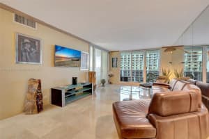 2301 Collins Ave 1206, Miami Beach, FL 33139 - MLS#A11709102