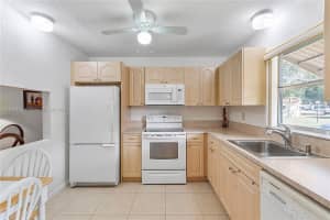 419 SW Natura Ave, Deerfield Beach, FL 33441, Sold 02/19/25