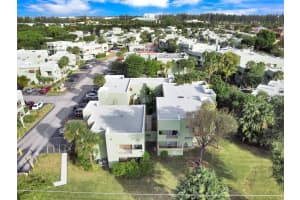 11103 NW 7th St, Miami, FL 33172, Sold 03/04/25