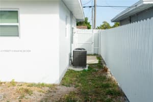 5412 SW 20th St, West Park, FL 33023, Sold 04/08/25
