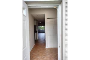 50 Key W Ct, Weston, FL 33326, Sold 03/17/25