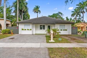 225 NW 13th St, Homestead, FL 33030, Sold 03/17/25