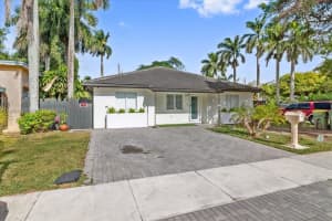 225 NW 13th St, Homestead, FL 33030, Sold 03/17/25
