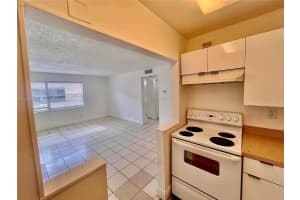 241 NW 9th Ave, Pompano Beach, FL 33060, Sold 01/31/25