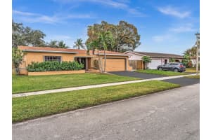 8910 NW 7th Ct, Pembroke Pines, FL 33024, Sold 07/15/25