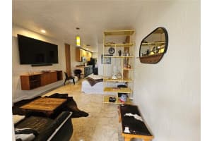 728 NE 13th Ct, Fort Lauderdale, FL 33304, Sold 01/17/25