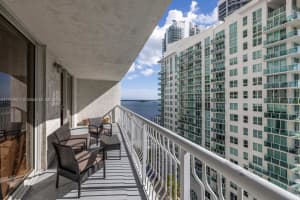 1200 Brickell Bay Dr 1919, Miami