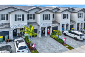2658 SE 10th St, Homestead, FL 33035, Sold 05/06/25