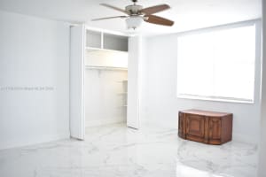 8024 Tatum Waterway Dr APT 5A, Miami Beach, FL 33141, - MLS#A11709720