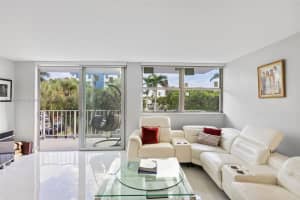 16546 NE 26th Ave APT 3J, North Miami Beach, FL 33160, - MLS#A11709784