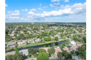 11195 NW 15th St, Coral Springs, FL 33071, Sold 01/29/25