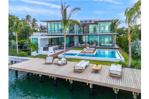 4774 N Bay Rd, Miami Beach, FL 33140, Sold 05/19/25