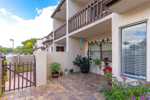 10066 NW 41st St # 58-5, Doral, FL 33178, Sold 05/15/25