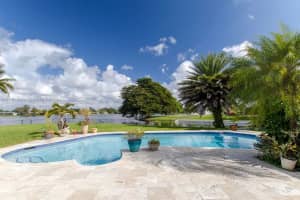 431 NW 96th Ave, Pembroke Pines, FL 33024, Sold 02/18/25