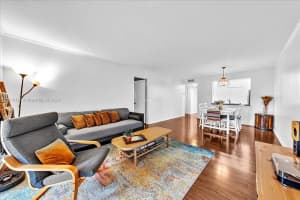 30 Toledo Ct, Davie, FL 33324, Sold 03/27/25