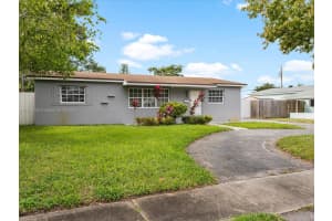 310 N 68th Terrace, Hollywood, FL 33024, Sold 04/30/25