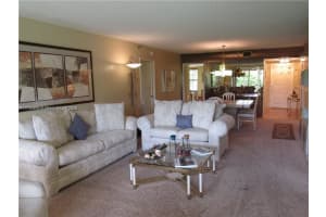 3520 Oaks Way 208, Pompano Beach