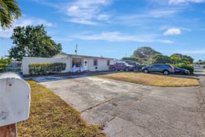 5467 SW 90th Ct, Miami, FL 33165, Sold 03/25/25