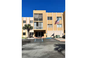 15888 SW 95th Ave, Miami, FL 33157, Sold 04/22/25
