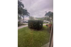2810 N Oakland Forest Dr 108, Oakland Park