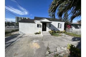 3529 Nw 34th St Back Miami, FL 33142 - MLS#A11710732