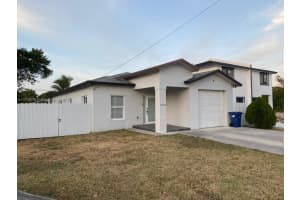 12199 SW 220th St, Goulds, FL 33170, Sold 04/30/25