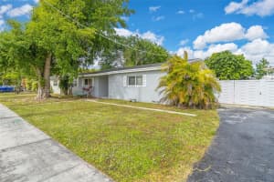 6707 Winfield Blvd Margate, FL 33063 - MLS#A11710779