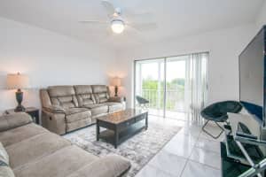4650 Washington St 502, Hollywood