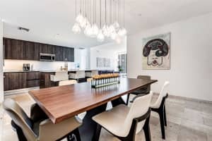 68 SE 6th St Apt 2803, Miami, FL 33131, Sold 05/30/25