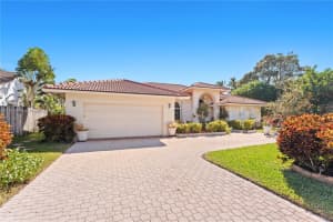 10224 SW 12th St, Pembroke Pines, FL 33025, Sold 01/30/25