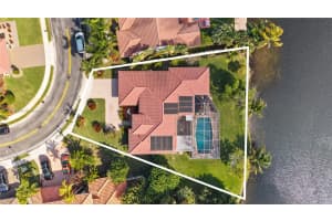 10224 SW 12th St, Pembroke Pines, FL 33025, Sold 01/30/25