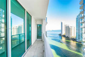 300 S Biscayne Blvd t 1802, Miami, FL 33131, Sold 04/07/25
