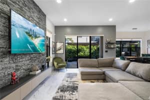 9803 W 34th Ln, Hialeah, FL 33018, Sold 02/26/25