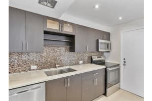 Vintage building, 1080 94th St, Bay Harbor Islands, FL 33154, Sold 01/27/25