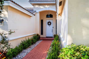5417 NW 48th St, Coconut Creek, FL 33073, Sold 01/31/25