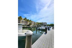 88500 Overseas Hwy APT 302, Islamorada, FL 33036, - MLS#A11712000