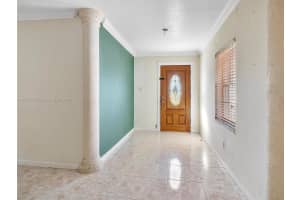 241 W 33rd St, Hialeah, FL 33012, Sold 04/03/25