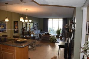 2801 NE 183rd St, Aventura, FL 33160, Sold 04/25/25